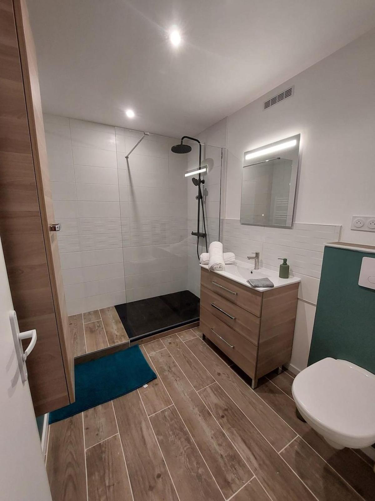 Appartement Le Coup De Coeur - Proche Sanctuaire - Wifi - Neuf - 4 Personnes